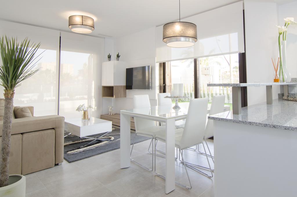 Arenales Playa Superior By Mar Holidays Ареналес дел Сол Екстериор снимка