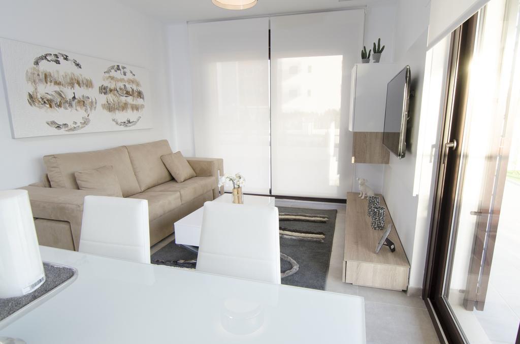 Arenales Playa Superior By Mar Holidays Ареналес дел Сол Екстериор снимка