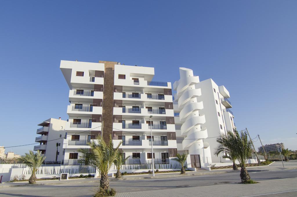 Arenales Playa Superior By Mar Holidays Ареналес дел Сол Екстериор снимка