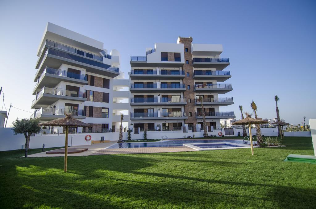 Arenales Playa Superior By Mar Holidays Ареналес дел Сол Екстериор снимка
